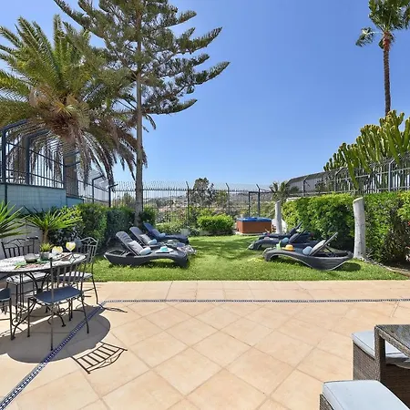 The Secret Garden Πλάγια ντελ Ινγκλές